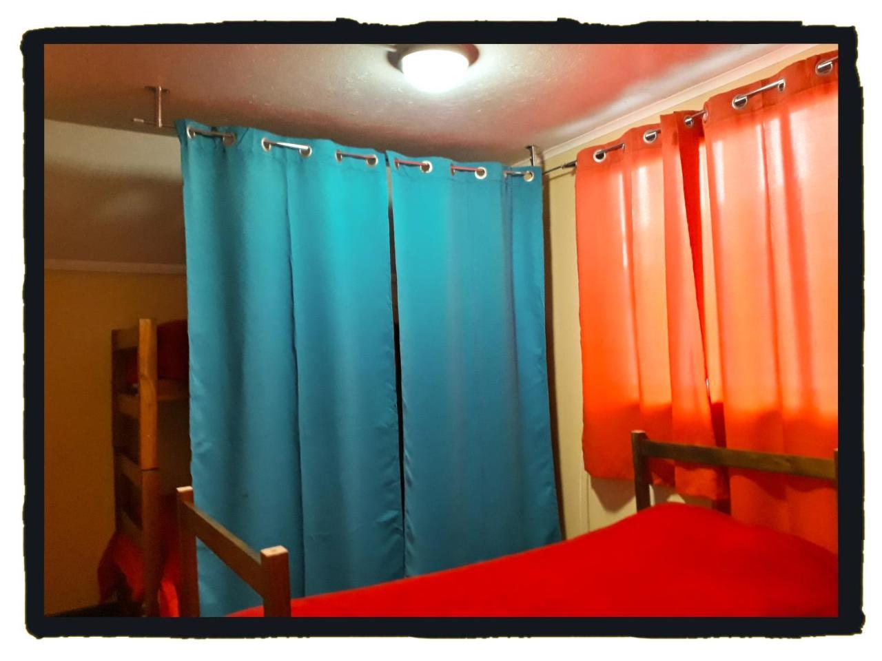 פנגיפולי La Llar Hostel מראה חיצוני תמונה
