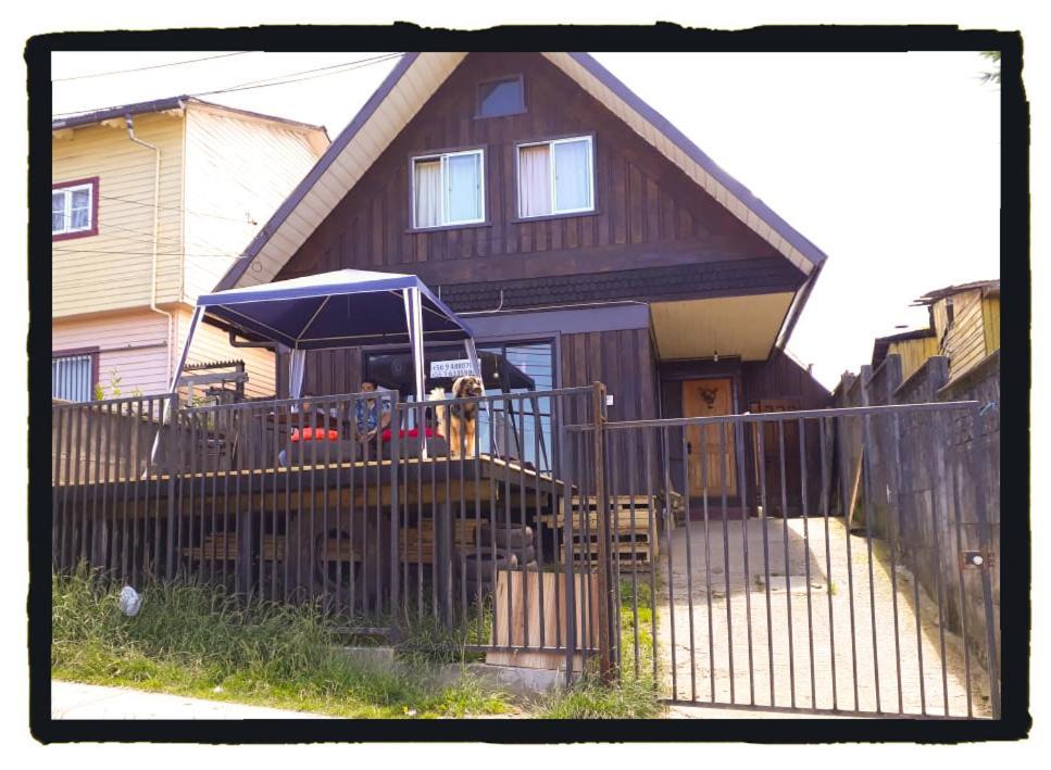 פנגיפולי La Llar Hostel מראה חיצוני תמונה