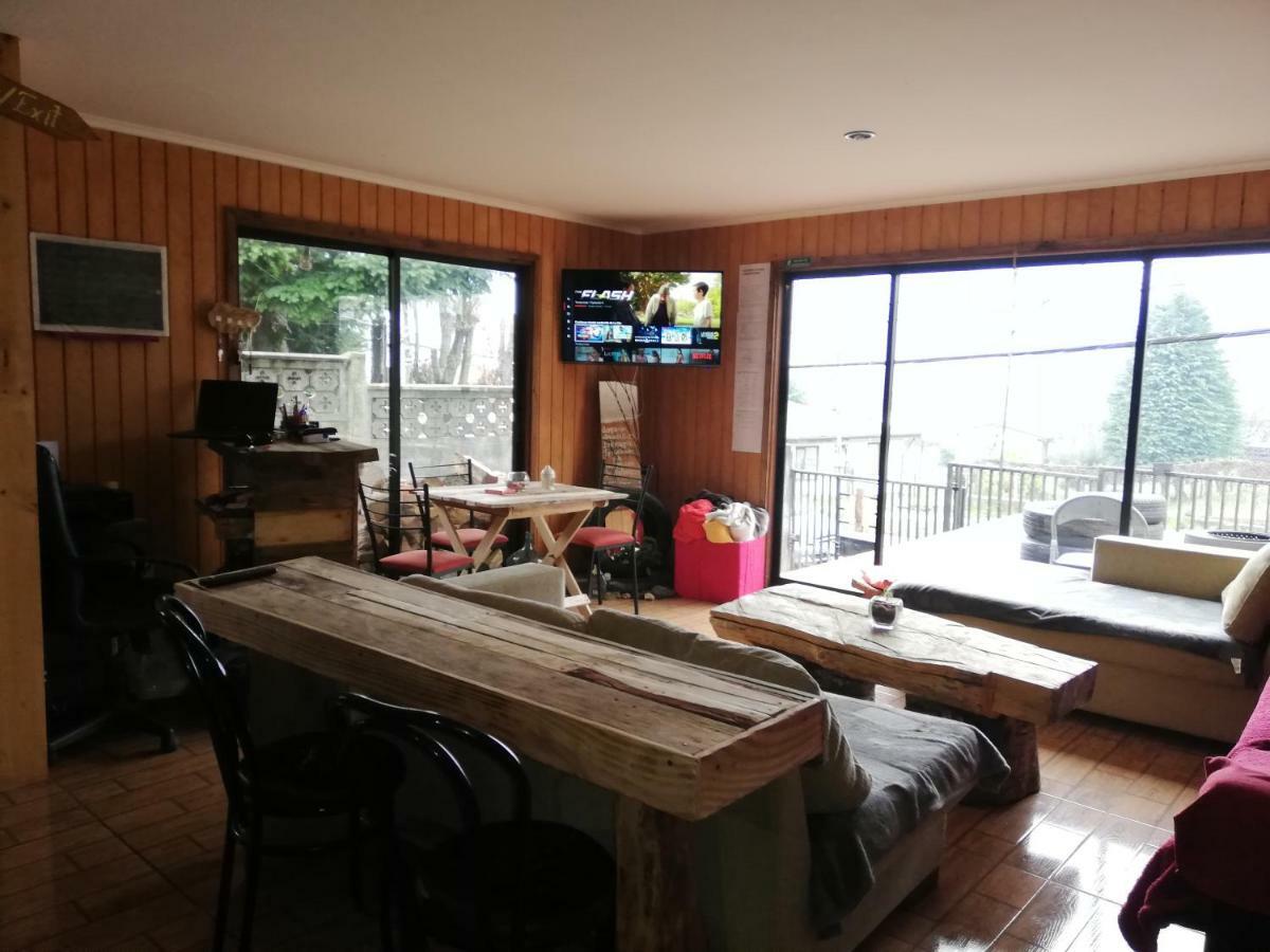 פנגיפולי La Llar Hostel מראה חיצוני תמונה