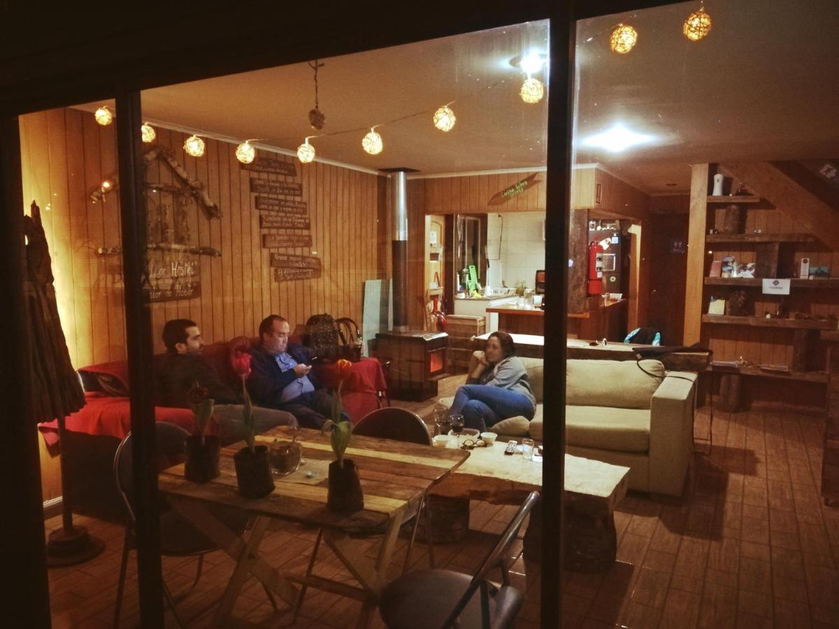 פנגיפולי La Llar Hostel מראה חיצוני תמונה